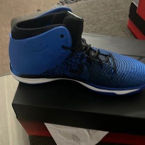 Nike Air Jordans XXXI Black/ Game Royal- White, Size 12